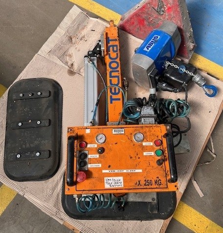 HAN-080 Vacuum lifter Tecnocat with ABUS hoist 250KG